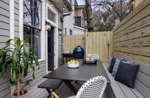 Savannah Victorian District House | Premium Home Victorian District
