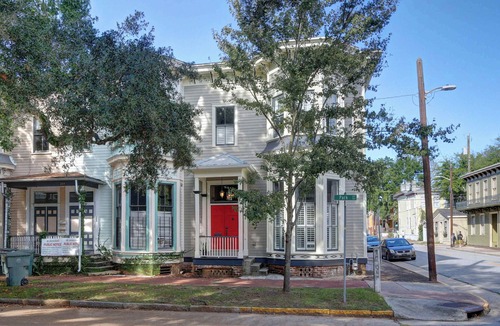 Savannah Victorian District House | Premium Home | Victorian District