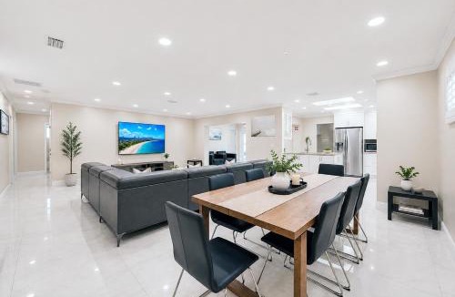 South Lake Villa | Premium Luxury 5BR Villa near Hollywood Beach