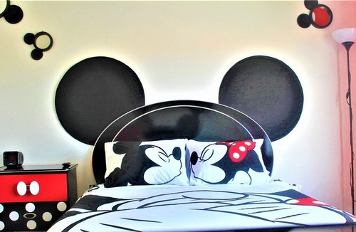 Hillcrest Estates Villa | Princess Pirate Mickey Themed Minutes To Disney Pool Wifi Orlando Area 5r Villa