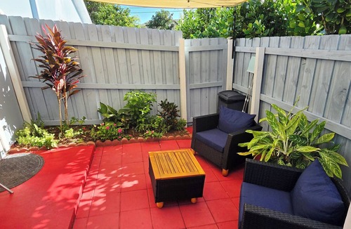 Port Saint Lucie Apartment | Private 1 bedroom apt/full kitchen/big shower.