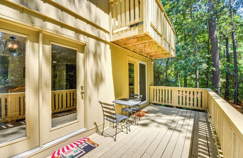 Salem House | Private Balcony: Lake Keowee Home w/Pool Access
