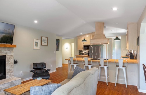 Emerald Isle House | Private Beach Retreat - Outdoor Living, Dog Friendly Yard, Hot Tub, Game Room