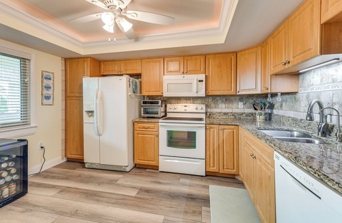 Whitney Beach Condo | Private Boat Slip! Bradenton Condo, 3 Mi to Beach