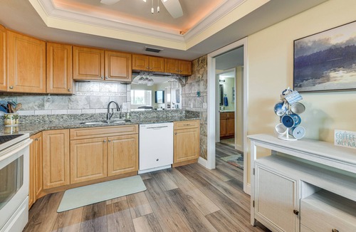 Whitney Beach Condo | Private Boat Slip! Bradenton Condo, 3 Mi to Beach
