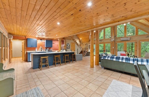Townville Cabin | Private Cabin at Lake Hartwell