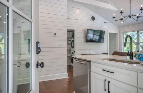 Thompson's Station Cottage | Private Cottage on 1 Acre, Hot Tub, Fire Pit, King Suite