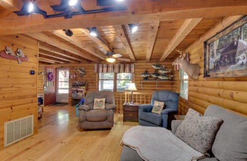 Townville House | Private Dock & Game Room! Lake Hartwell Retreat