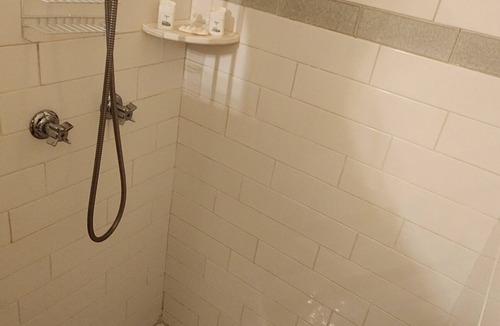 Brandon Apartment | Private Furnished Apartment - Quiet, Safe & More!
