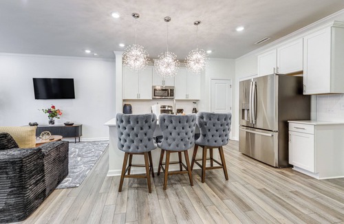 Smithfield House | Private Patio! Sleek & Stylish Smithfield Townhome
