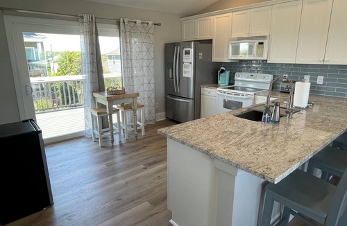 Surf City House | Private Pool - 5 BD 3.5 BA - Ocean view - 2nd Row - de Lime & de Coconut
