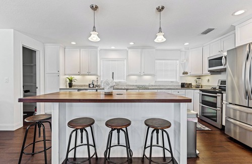 New Smyrna Beach House | '🏖️Private Pool Home Near Beach, Perfect for Monthly Stays |4717S🌊