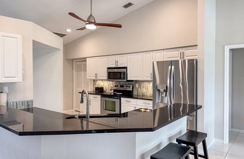 Crown Pointe House | Private pool home in Naples, Large lanai! 3 bedroom, sleeps 7
