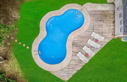 Surfside Beach House | Private pool lakefront estate in fantastic Myrtle Beach
