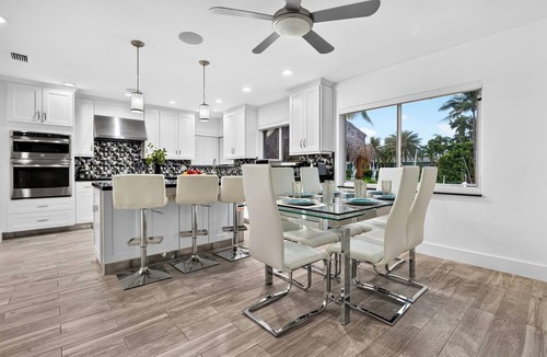 Bel Air House | Private Pool + Tiki Lounge + Al Fresco Dining | Canal Front | Coral Current