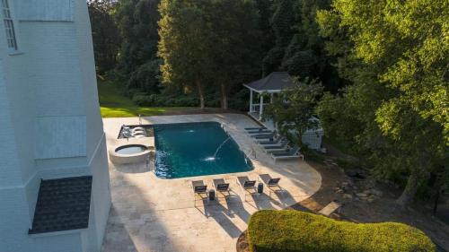 Gainesville House | Private Resort - Lake Lanier Paradise