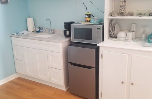 Kings Grant House | Private Retreat Minutes away from the beach and downtown.