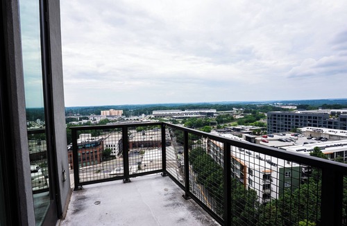 Home Park Apartment | Private Room In High-Rise Penthouse, Midtown Atl