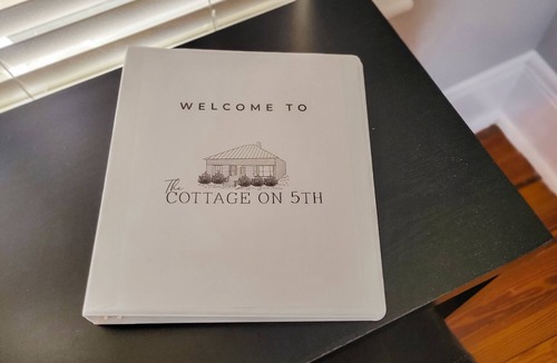 Eastman Cottage | Private Room inside The Cottage on 5th downtown Eastman