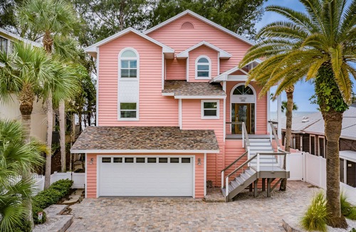 Sunset Beach House | 🌴PRIVATE SINGLE FAMILY Beach Hse-Direct Bchfront 🌴STUNNING🌴