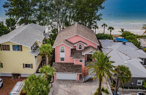 Sunset Beach House | 🌴PRIVATE SINGLE FAMILY Beach Hse-Direct Bchfront 🌴STUNNING🌴