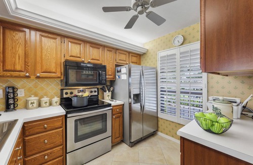 Hammock Bay Condo | Quaint Naples Condo | Pool & Short Drive to Marco