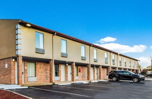 West Columbia Hotel | Quality Inn Columbia Airport