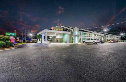 Greenville Hotel | Quality Inn Greenville near University