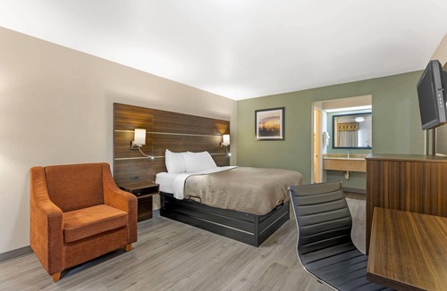 Orangeburg Hotel | Quality Inn & Suites Orangeburg