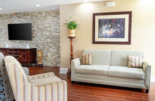 Robbinsville Hotel | Quality Inn & Suites Robbinsville