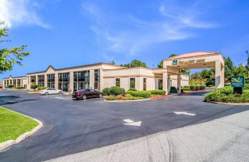 Suwanee Hotel | Quality Inn Suwanee I-85