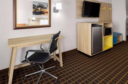 Waycross Hotel | Quality Inn Waycross