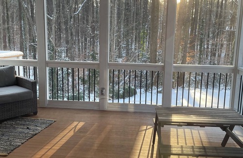 Northwest Raleigh Apartment | Queen studio - 15 mins. from airport
