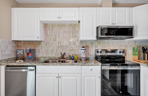 Plantation Estates House | Quiet 3BR Home Near Orlando + Beaches! Fast WiFi!