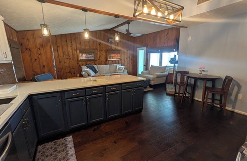 Lake Waccamaw House | Quiet, comfortable 2BD, 2BA waterfront/lakefront house with AC in Lake Waccamaw
