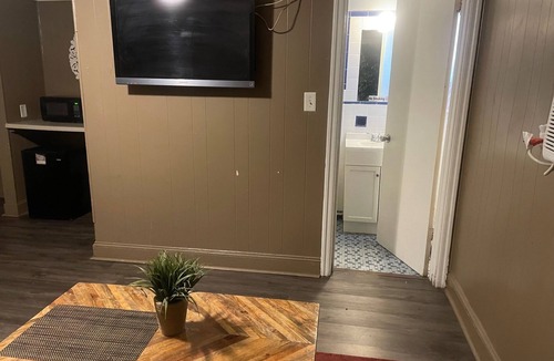 Jacksonville Hotel | Quiet Countryside Hotel room