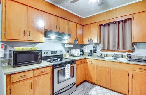 Sumter County House | Quiet & Cozy Rembert Home ~ 9 Mi to Air Force Base