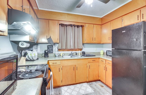 Sumter County House | Quiet & Cozy Rembert Home ~ 9 Mi to Air Force Base