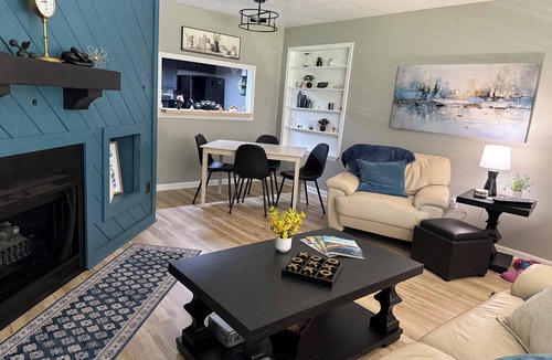 North Augusta House | Quiet cul-de-sac 2-bedroom townhouse in downtown N. Augusta. Hospitals, SRP park