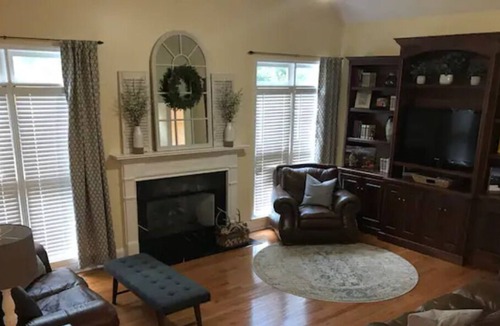 Watkinsville House | Quiet Family Home 7.5 miles from stadium