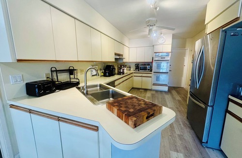 Harbor Beach House | Quiet Luxury Canal Villa Near Fort Lauderdale Beach, restaurants and shops
