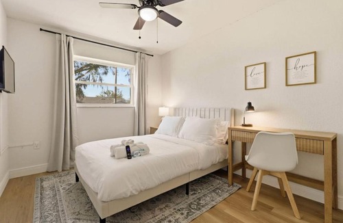 Auburndale House | Quiet Room Between Lakeland & Winter Haven