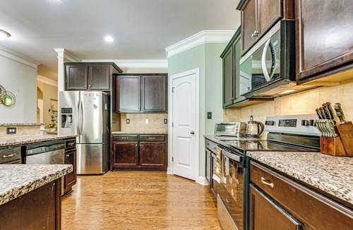 Knightdale House | Quiet & Spacious Family Retreat, 12 Mi to Raleigh