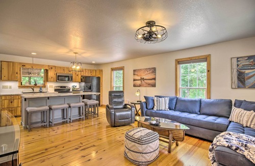 Tignall Cabin | Quiet Tignall Getaway Near Lake w/Boat Dock
