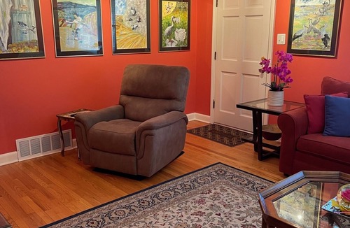 Durham House | Ranch home, 3 private bedroom suites with full private bathrooms, near Duke Univ