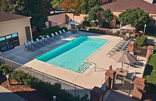 Morrisville Hotel | Rare Find! 4 Pet-friendly Units, Free Shuttle to Raleigh-Durham Int'l Airport!