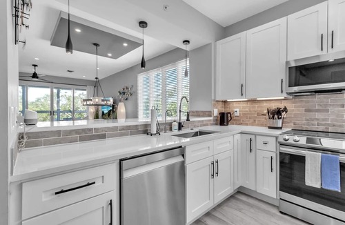 Whitney Beach House | Recently Remodeled 2BR Townhome – Cedars East #860 RVA