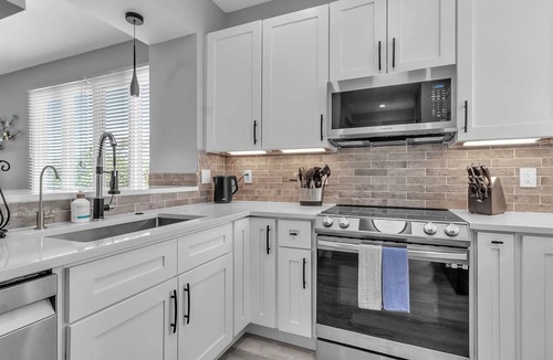 Whitney Beach House | Recently Remodeled 2BR Townhome – Cedars East #860 RVA