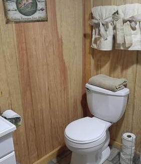 Statesboro House | Red Fern Plantation Lodge Room 4