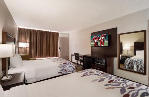 West Columbia Hotel | Red Roof Inn Columbia, SC Airport
